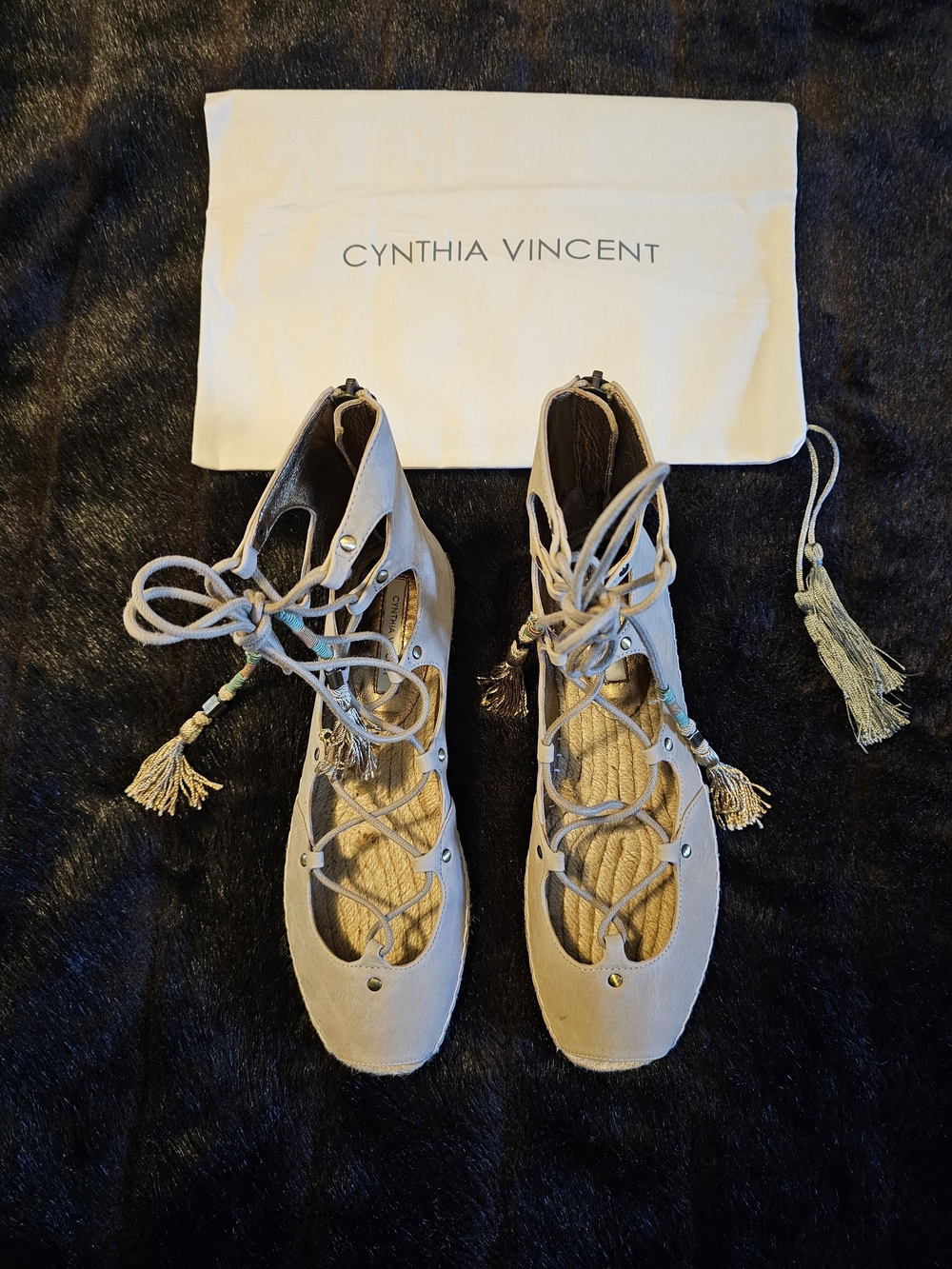 Cynthia Vincent Lace-Up Flats Sandals Beige Leather Tassel Boho Chic NWOB